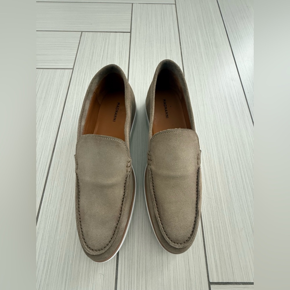 Magnanni Men's Taupe Suede Slip-On Loafers